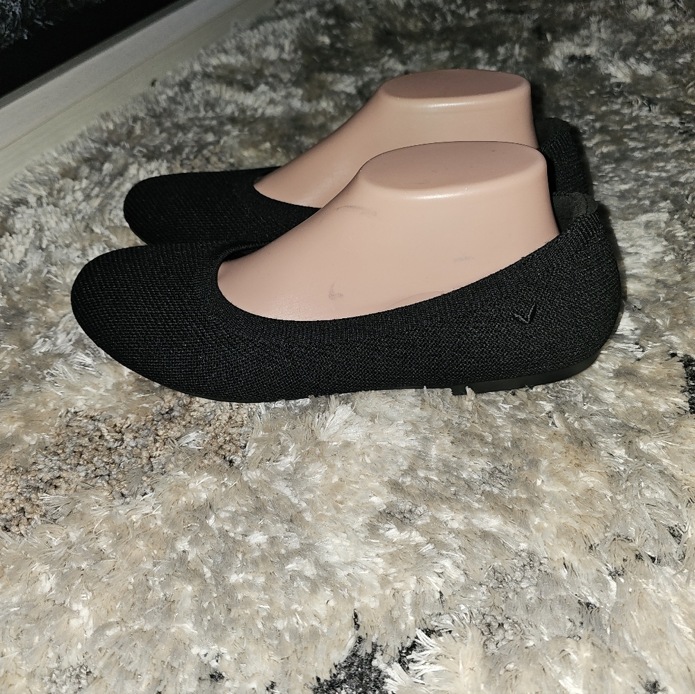VIVAIA 'Claire' Classic Round Toe Flats Black BRAND NEW! Slipons Ballet 11/43 - Picture 3 of 7